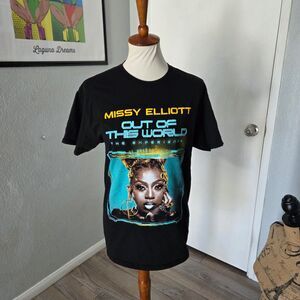 Missy Elliott Small Concert Tour Tshirt Out of This World